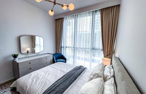 Bur Dubai Apartment | Downtown Views