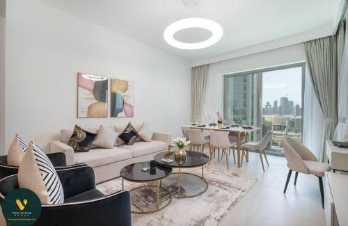 Downtown Dubai Apartment | DOWNTOWN VIEWS II - VOGUE Luxurious Two-Bedroom Apartment with Balcony and Full Burj Khalifa, Opposite Dubai Mall Skybridge
