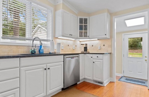 Old Town House | Downtown Village of Pinehurst 2BR/2BA