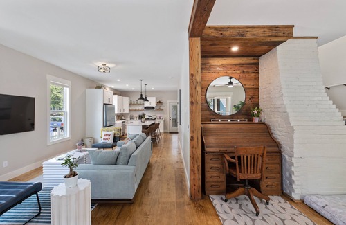 Wilmington Historic District House | Downtown Wilmington pet friendly revival bungalow. You'll love it!