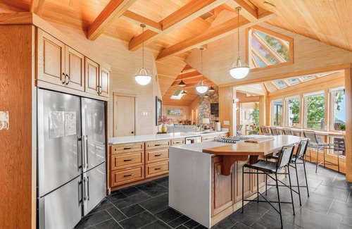Nellysford Ski Chalet | Dragon's Back, 9BR 10BA in Wintergreen