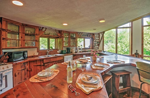Prospect Harbor Cottage | 'Dragonwood Castle' on Waterfront w/Stunning View
