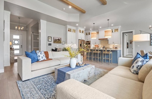 Meridian House | Dream Home! 4bed 3 bath + office