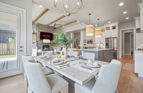 Meridian House | Dream Home! 4bed 3 bath + office