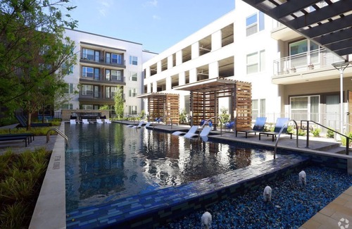 Fort Worth Apartment | Dream Suites at River East