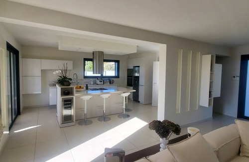La Fare-les-Oliviers Villa | Dream villa between Provence and Luberon