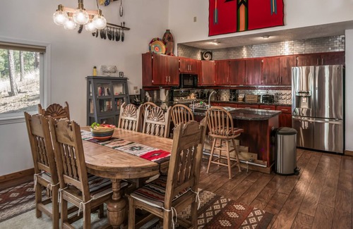Ruidoso Cabin | Dreamcatcher by Vtrips