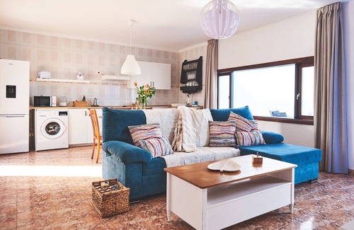 La Santa House | dreams of the sea