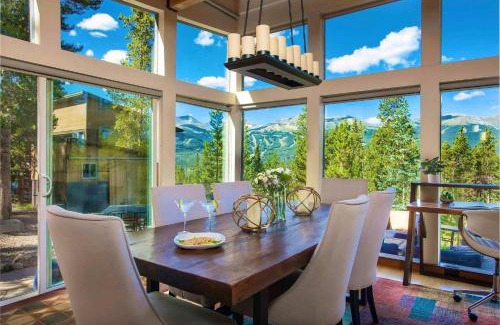 Forest Hills House | Dreamscape Breck Epic Views, Magical Sunsets & Unforgettable Stays