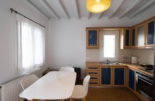 Ano Mera Apartment | Dreamscape Cozy 3-Bedroom Mykonos Hideaway