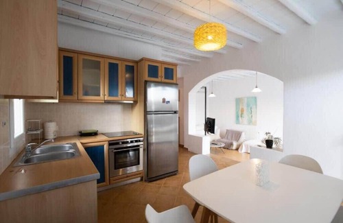 Ano Mera Apartment | Dreamscape Cozy 3-Bedroom Mykonos Hideaway