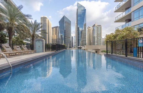 Dubai Marina Apartment | Dreamy Apt w/Jaw-Dropping Marina Views
