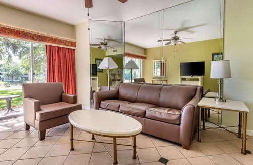 West Kissimmee Hotel | Dreamy Disney HIdeaway! Outdoor Pool, Full Kitchen, Free Shuttle!