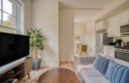 Dupont Circle Apartment | Dreamy Dupont Circle 1BR w/W/D, nr Nightlife & Bars, by Blueground