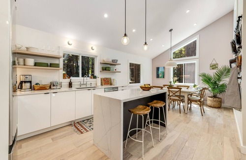 Gualala House | Dreamy home with expansive patio & alfresco dining, private hot tub, yard & W/D