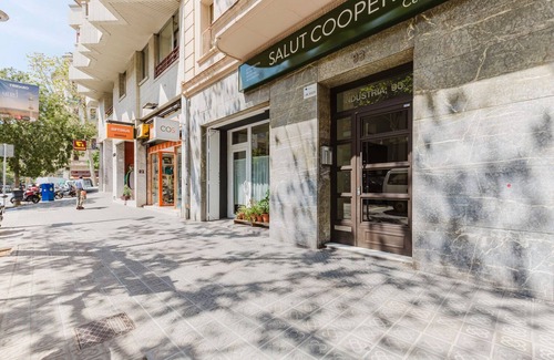 La Sagrada Familia Apartment | Dreamy Sagrada Familia 3BR w/Washer & A/C, by Blueground
