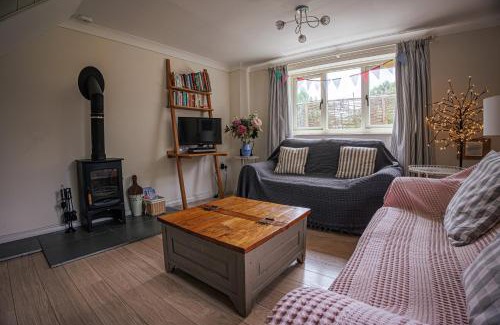 Beccles House | Dreamy Suffolk Country Cottage Escape