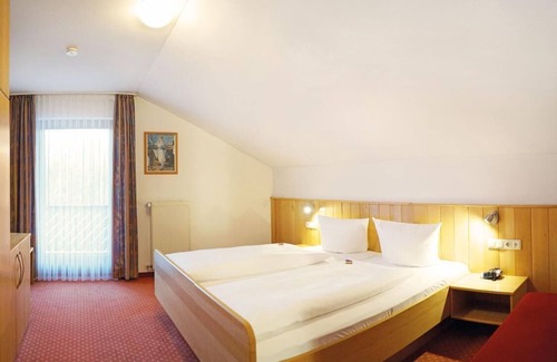 Bad Fuessing Apartment | Dreizimmerappartement (73qm auf zwei Ebenen) mit liebevoller Einrichtung
