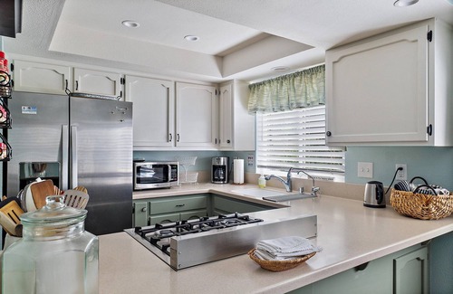 Marine Terrace House | Dreydon Cottage: 2 BR, 1.5 BA House in Cambria, Sleeps 4
