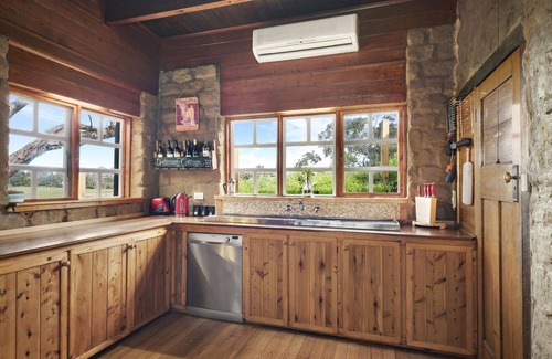 Ocean Grove Cottage | Driftaway Cottage - An enchanting escape