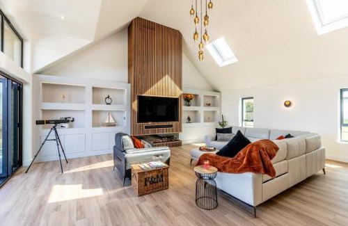 Instow House | Driftwood Barton Close