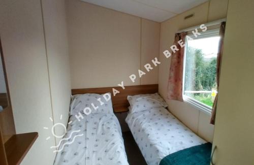 Selsey House | Driftwood - Bronze 3 bedroom West Sands Sleeps 8