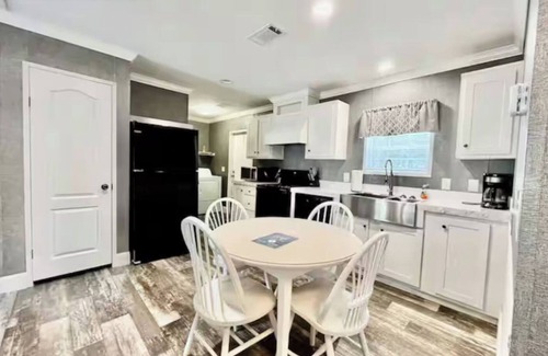 Beaufort House | Driftwood Dunes - Sleeps 6