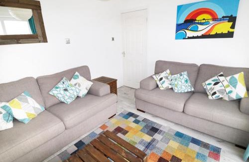 Bude House | Driftwood