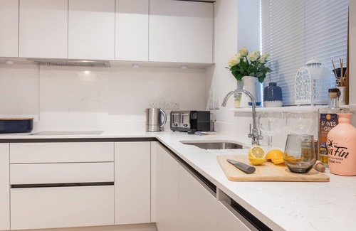 Crantock House | DRIFTWOOD, pet friendly, character holiday cottage in Crantock