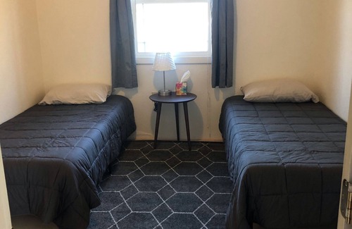 Larsen Bay Bed & Breakfast | Driftwood Wilderness Lodge - Kodiak Island Hunting and Fishing