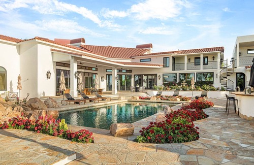 Indio House | Drop-dead gorgeous villa-all amenities-13 bedrooms!