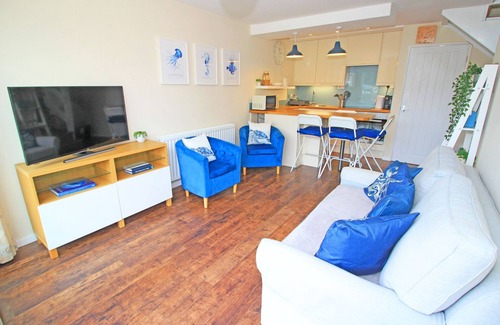 Borth-y-Gest Cottage | DROS Y DWR, pet friendly in Porthmadog