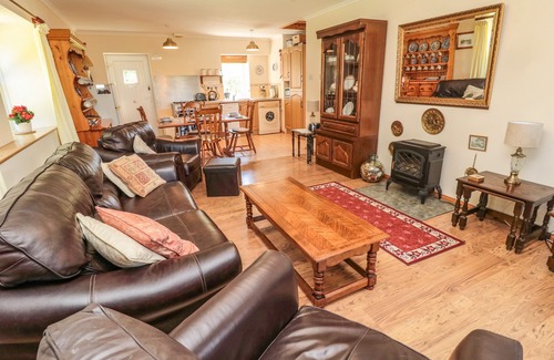 Hallington Cottage | DROVERS REST, family friendly, with a garden in Otterburn