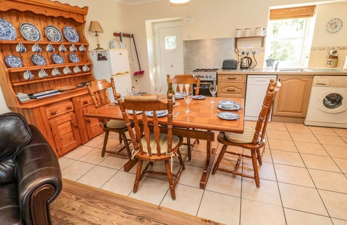 Hallington Cottage | DROVERS REST, family friendly, with a garden in Otterburn