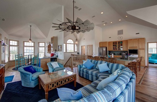 Avon House | Drumstick | Semi-Oceanfront | Kinnakeet Shores | Avon | Sleeps 12