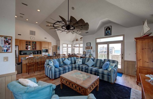 Avon House | Drumstick | Semi-Oceanfront | Kinnakeet Shores | Avon | Sleeps 12