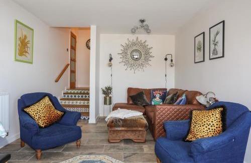 Llanerchymedd House | Drws y Gorlan