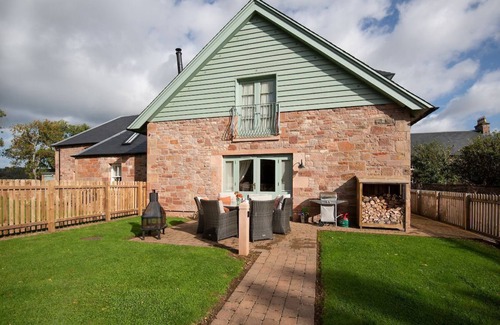 Melrose Cottage | DRYBURGH STEADING FOUR - by the River Tweed at Dryburgh, sleeping 4