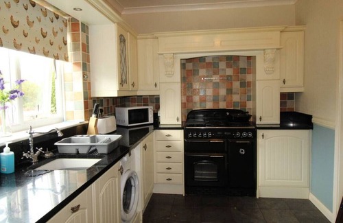 Chesterfield House | Dryden House- Chesterfield