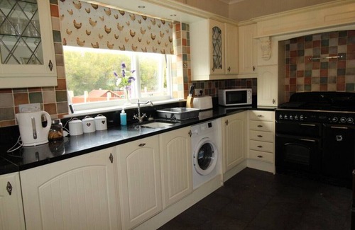 Chesterfield House | Dryden House- Chesterfield