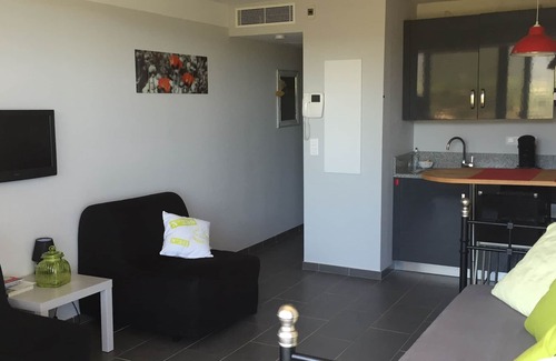 Algajola Apartment | Ds new residence, studio air conditioning, sea view terrace.