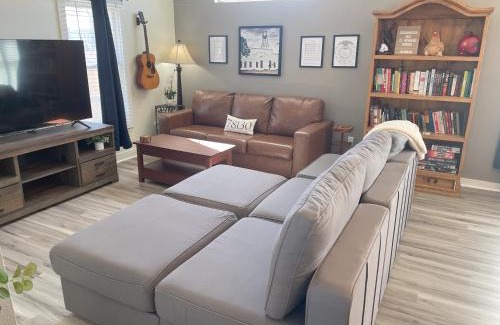 New Braunfels House | DT 323 Kessler Cottage