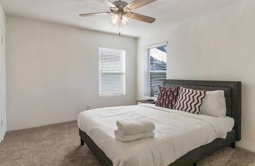 Midland Apartment | DT Midland 1BD next to Scharbauer Sports Complex