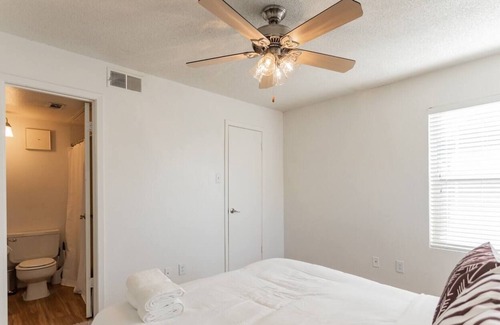 Midland Apartment | DT Midland 1BD next to Scharbauer Sports Complex