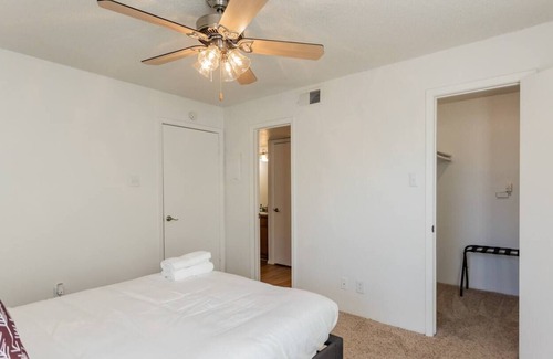 Midland Apartment | DT Midland 1BD next to Scharbauer Sports Complex