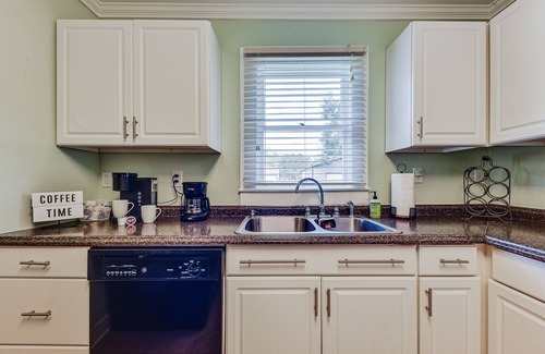 St. Marys House | Dtwn St Marys Home Near Waterfront: Pets Welcome!