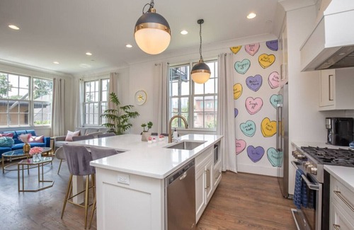 Rolling Mill Hill House | Dual Rooftop WalktoBroad 40 Bed