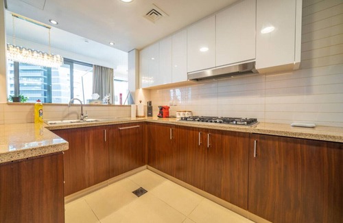 Downtown Dubai Apartment | Dubai Downtown 3BR | Luxury Stay with Burj & Fountain Views Near Metro