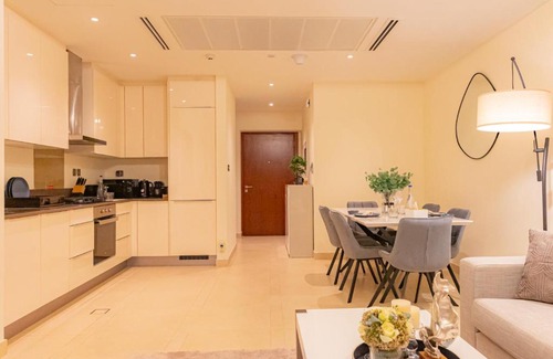 Dubai Marina Apartment | Dubai Marina Gate 2 Deluxe Apartment