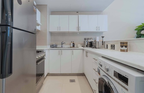 Dubai Marina Apartment | Dubai Marina & JBR, 24/7 Check-in, Ideal for Group